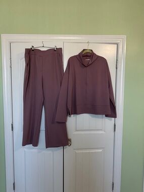 Liz Claiborne Mauve Straight-Leg Pants with Matching Pullover